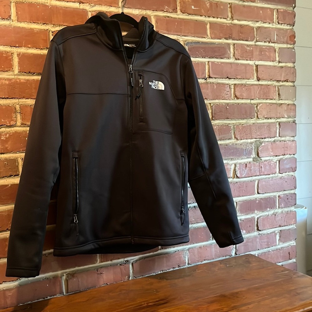 The North Face Men’s Black Windwall Jacket